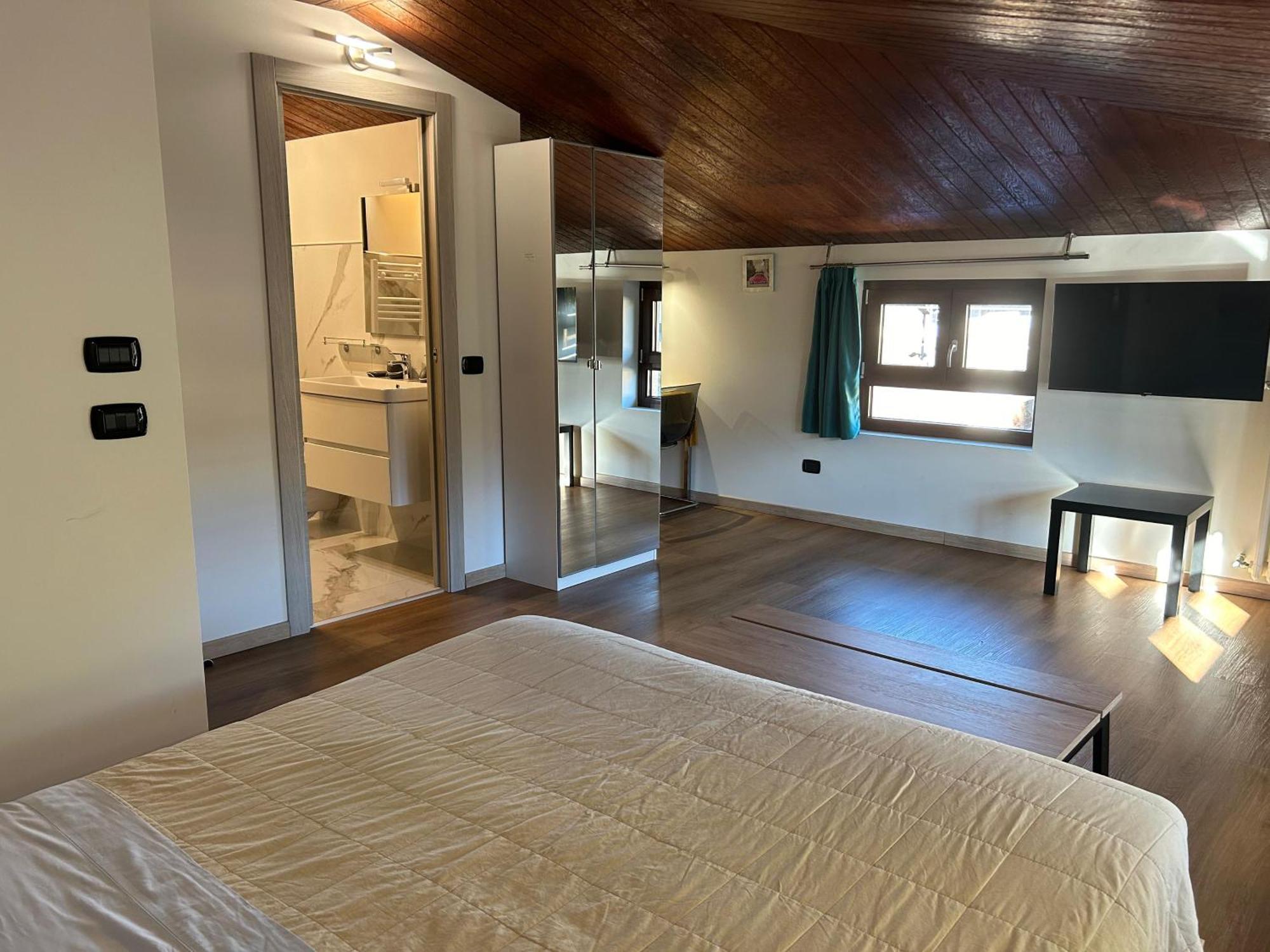 B&B Southitaly บุสโตอาร์ซีซีโอ ภายนอก รูปภาพ