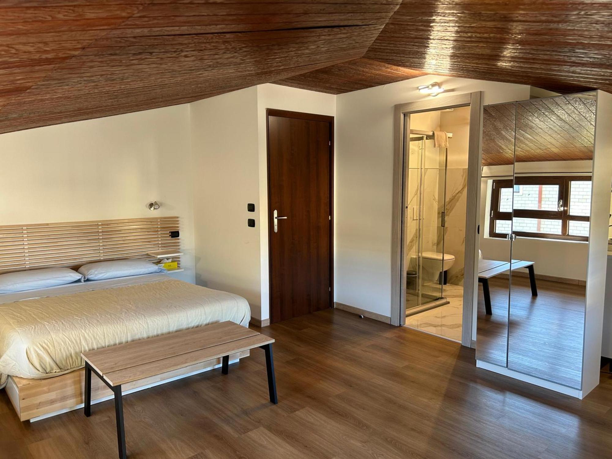 B&B Southitaly บุสโตอาร์ซีซีโอ ภายนอก รูปภาพ