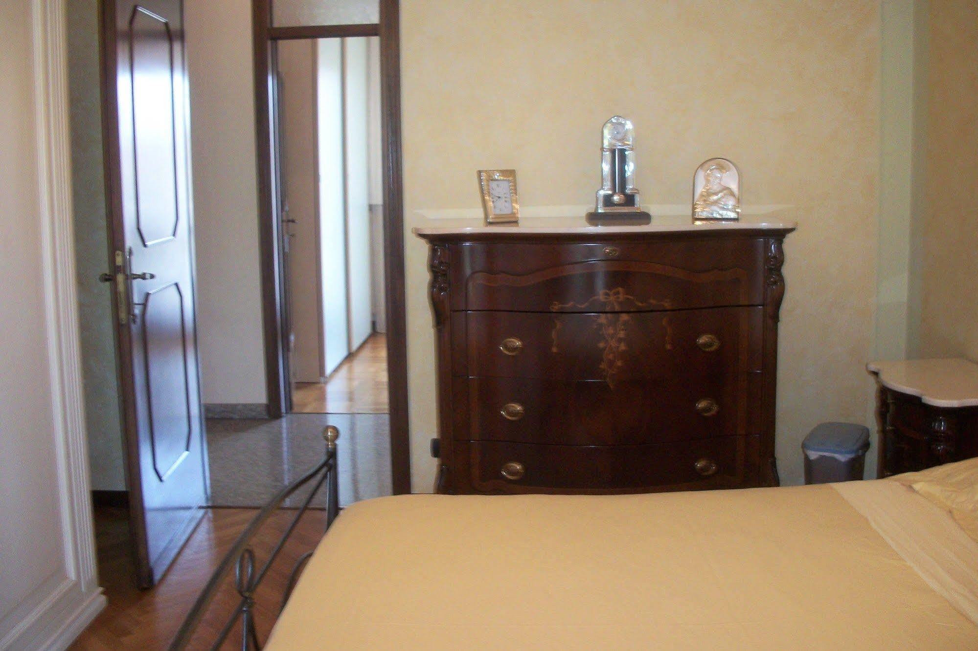B&B Southitaly บุสโตอาร์ซีซีโอ ภายนอก รูปภาพ