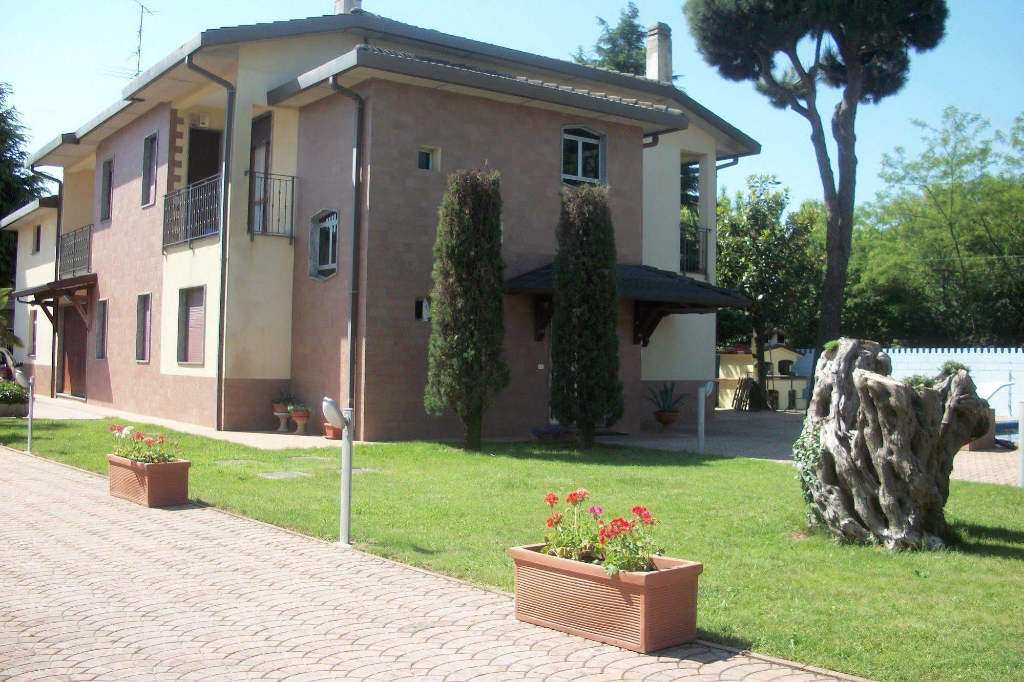 B&B Southitaly บุสโตอาร์ซีซีโอ ภายนอก รูปภาพ